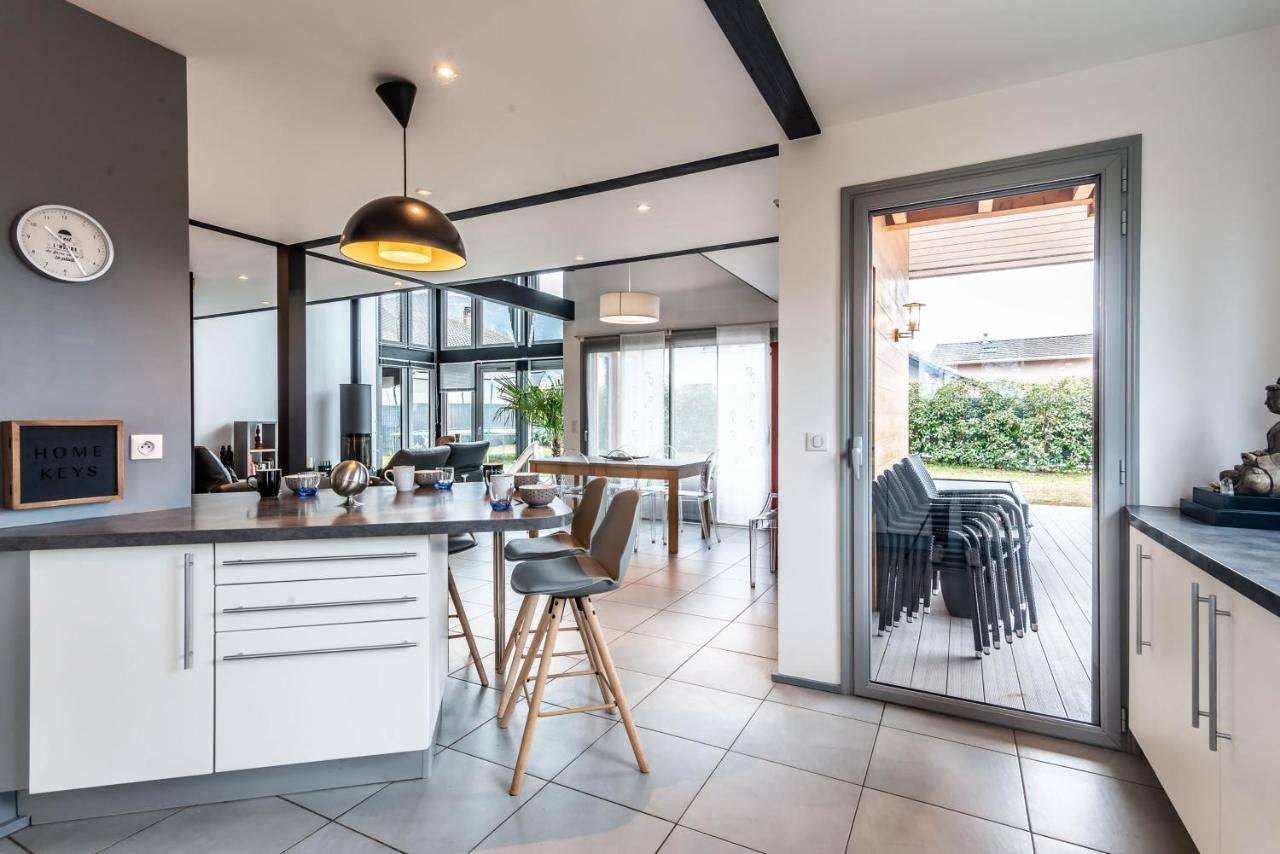 Villa Tout Confort - Piscine - Montagnes - Lac - Parking Armoy 외부 사진