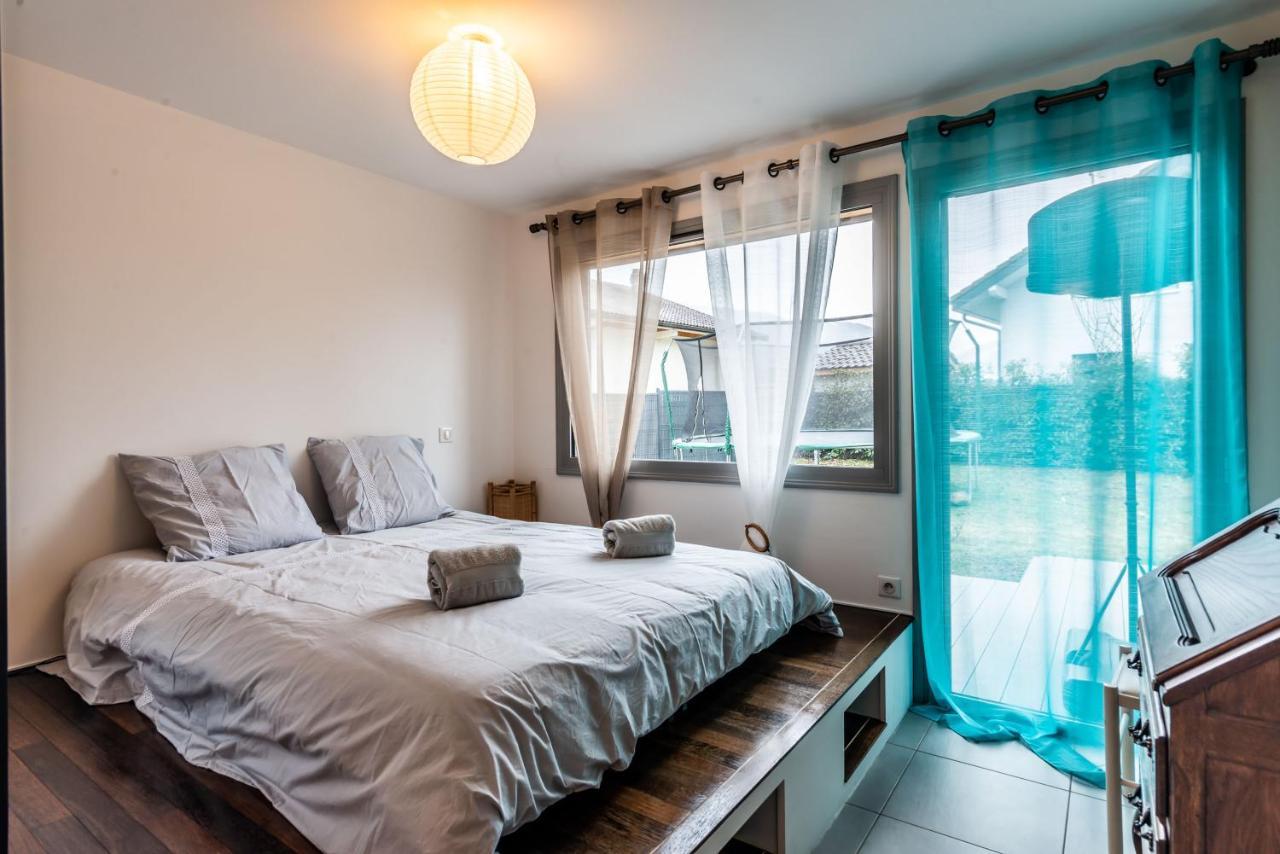 Villa Tout Confort - Piscine - Montagnes - Lac - Parking Armoy 외부 사진