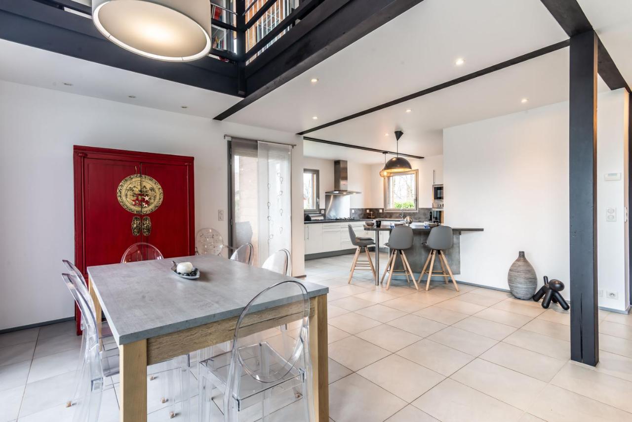 Villa Tout Confort - Piscine - Montagnes - Lac - Parking Armoy 외부 사진